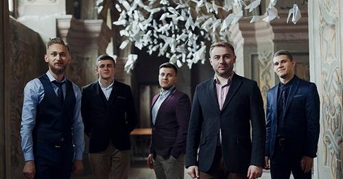 Ukrainisches Männergesangsensemble P & P Quintet